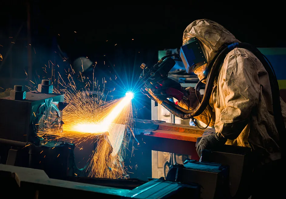 Lichtbogenspritzen – effiziente Reparatur und dicke Metallschichten bis 1 mm durch Drahtaufschmelzung im Lichtbogen