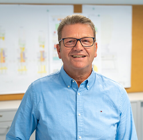 Hans-Jürgen Wolf - Head of Sales Technical Ceramics Hans-Jürgen Wolf - Head of Sales Technical Ceramics