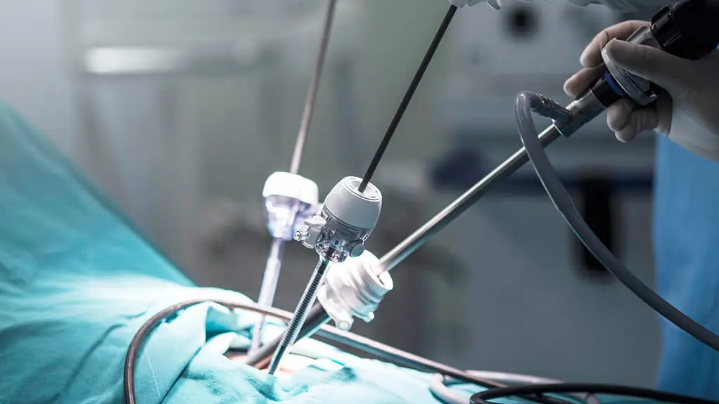 High-precision ceramic components for medical devices made from biocompatible materials, suitable for ceramic bodies and ceramic-coated metal parts