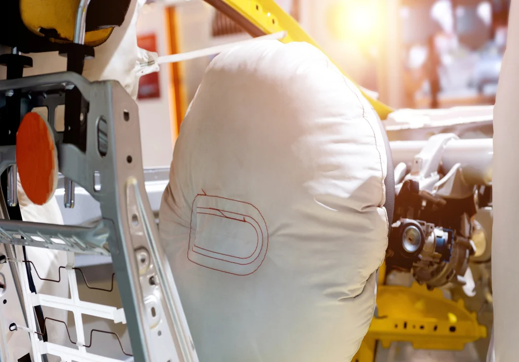 Our high-quality ceramic components, such as thread guides and twist stoppers, ensure high performance and protection against damage