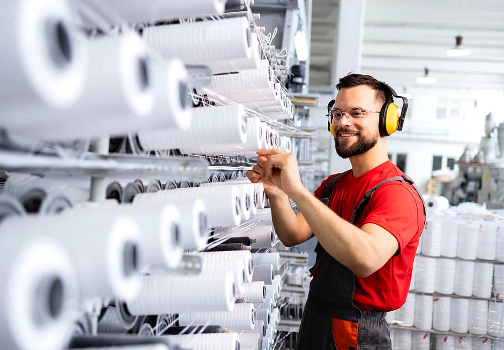 Custom solutions for precise yarn guides, from prototypes to large series production