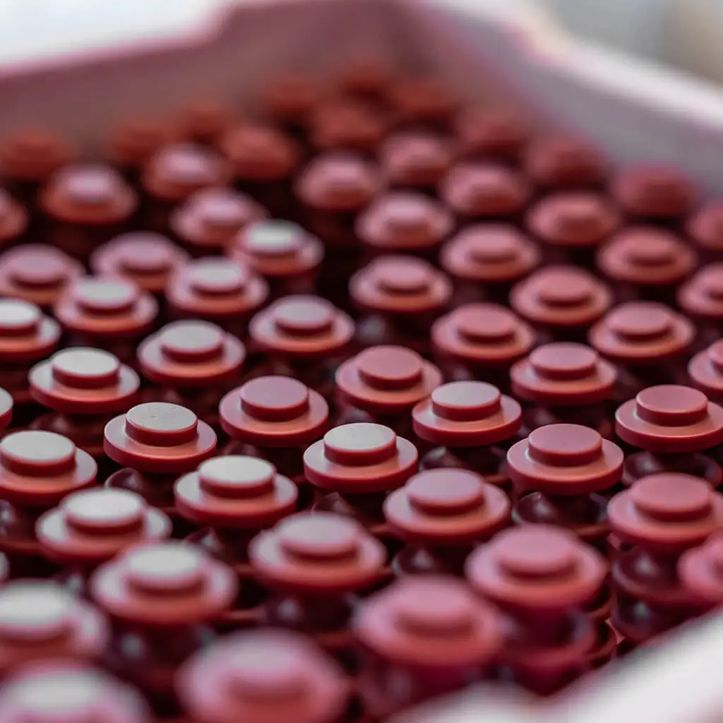 Technische Keramische Komponenten für verschiedene Anwendungen – von Haushaltsgeräten bis hin zum Schiffbau